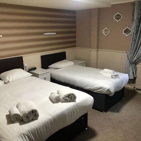 בלקפול Lyndene Hotel מראה חיצוני תמונה