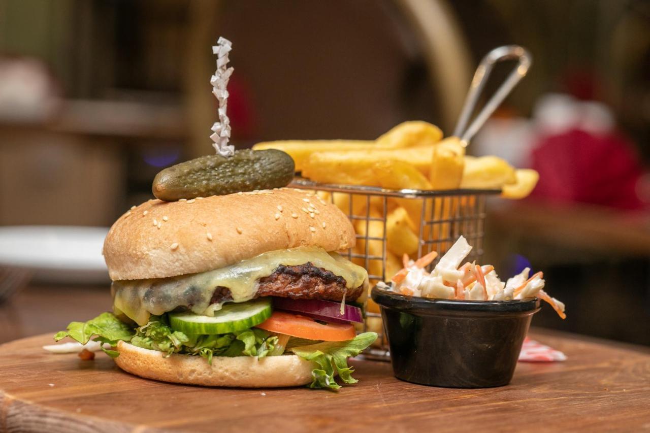 בלקפול Lyndene Hotel מראה חיצוני תמונה