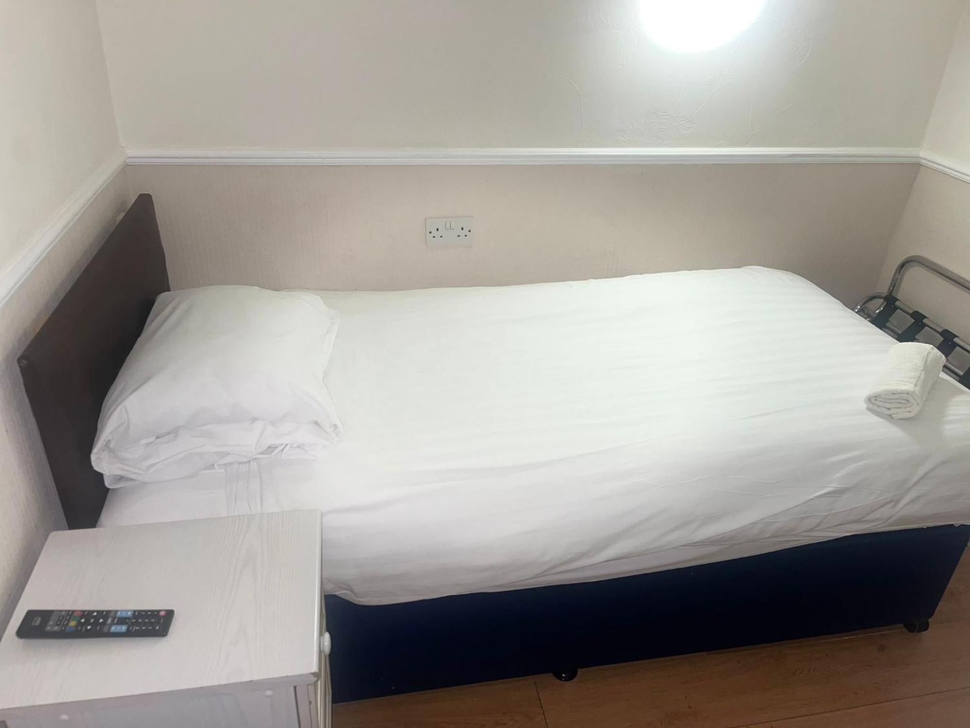 בלקפול Lyndene Hotel מראה חיצוני תמונה